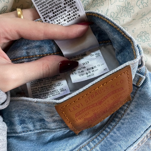 levi’s 501 denim shorts! - Picture 3 of 3